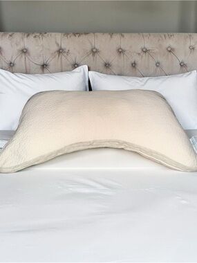 AVOCADO SIDE SLEEPER SHOULDER CUT OUT HALF MOON SHREDDED LATEX QUEEN PILLOW